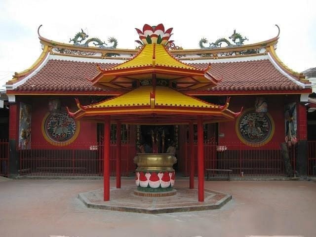 Chinatowns